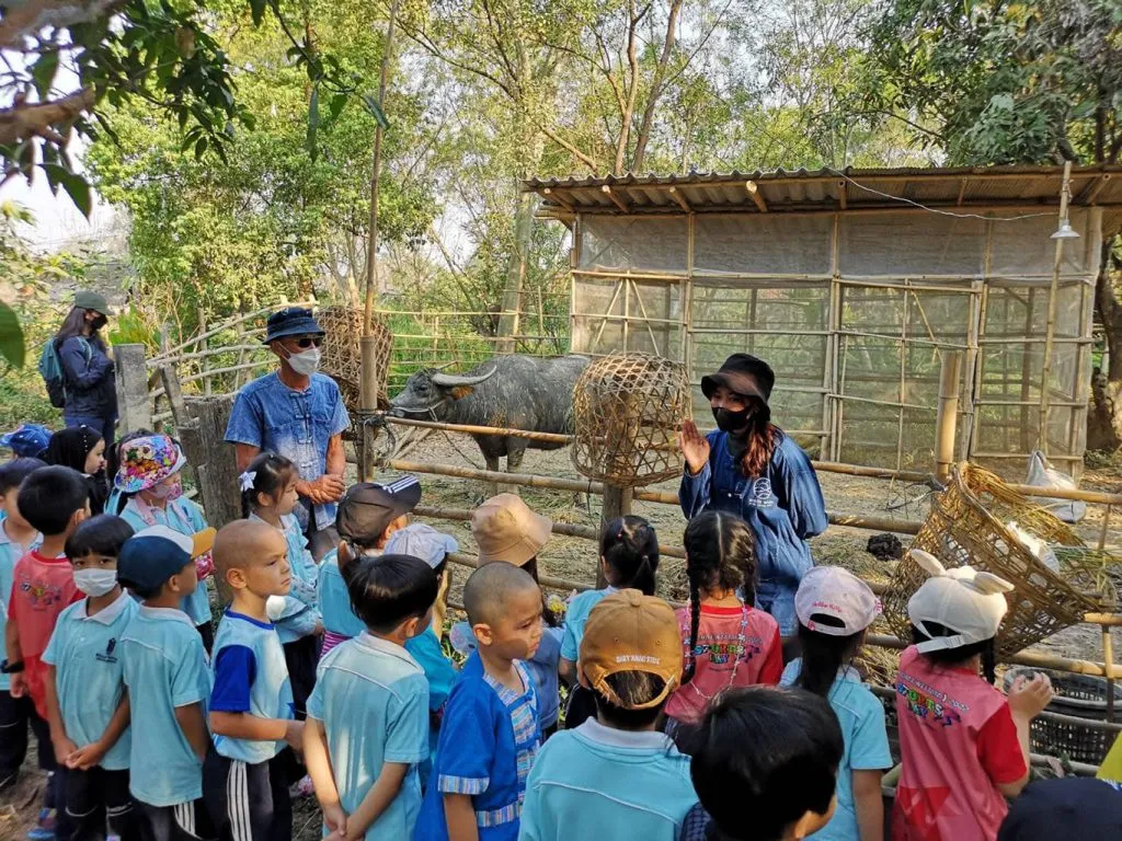 School field trips / ทัศนศึกษาโรงเรียน