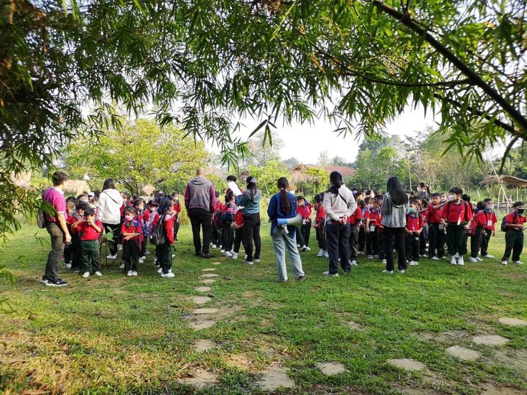 School field trips / ทัศนศึกษาโรงเรียน