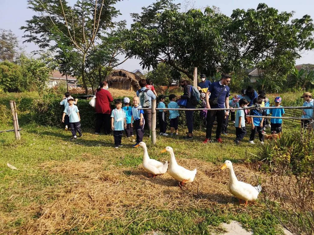 School field trips / ทัศนศึกษาโรงเรียน