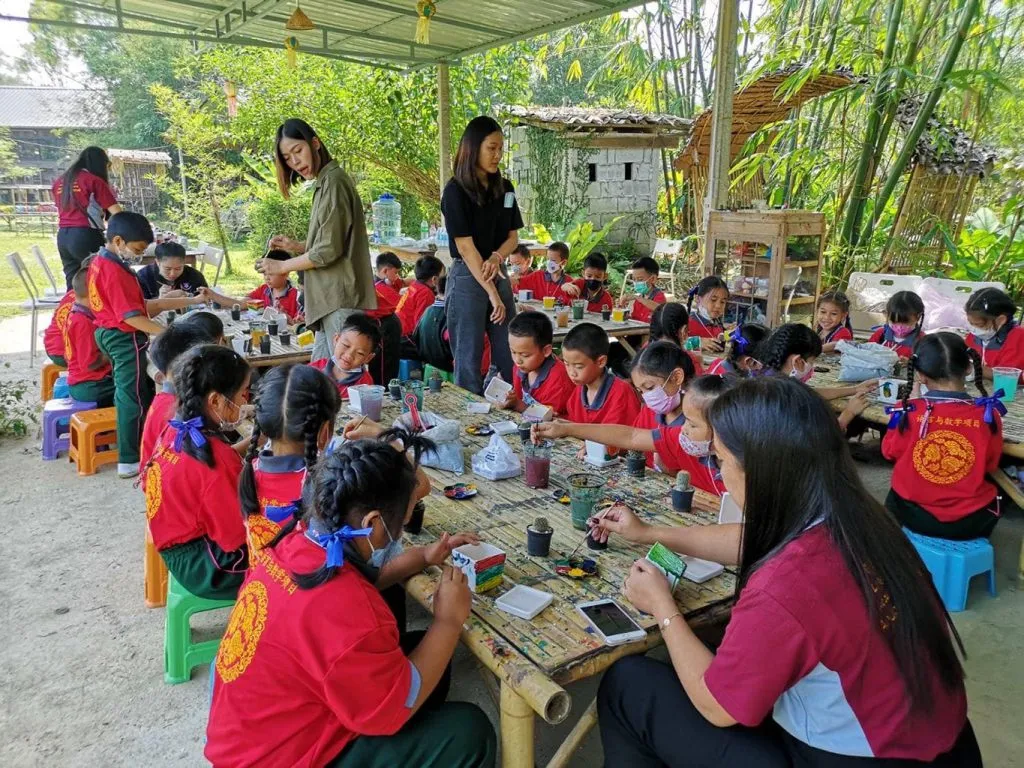 School field trips / ทัศนศึกษาโรงเรียน