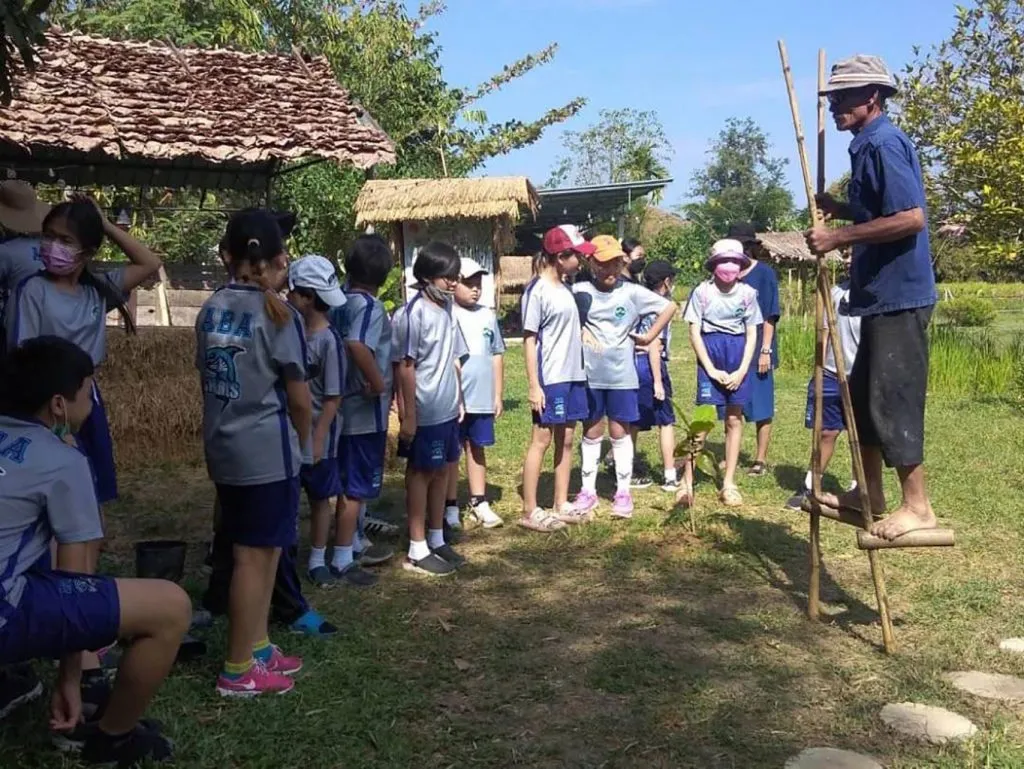 School field trips / ทัศนศึกษาโรงเรียน