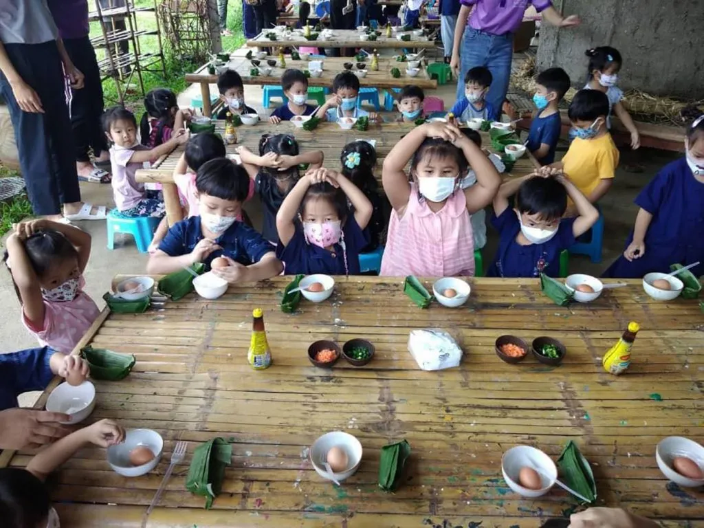 School field trips / ทัศนศึกษาโรงเรียน